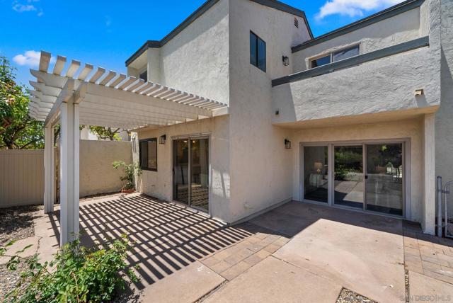 5751 Menorca Dr, San Diego CA: https://media.crmls.org/mediaz/cf0032d1-8297-4f5d-ab3c-8235742d1acb.jpg