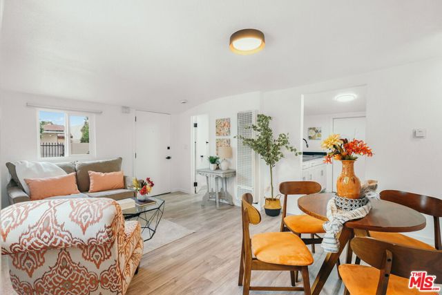503 E Truslow Avenue, Fullerton CA: https://media.crmls.org/mediaz/cf003a9a-bac9-4fd1-8e10-ea6a241b6aa9.jpg