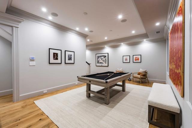 132 Elm Avenue, Burlingame CA: https://media.crmls.org/mediaz/cf03ab8c-3047-4974-9761-c76d9715f4f8.jpg
