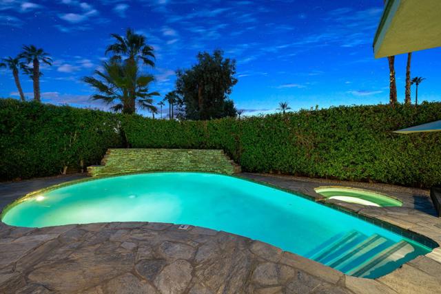 76140 Fairway Drive, Indian Wells CA: https://media.crmls.org/mediaz/cf03f82f-d97b-4f18-a2b0-e9402a63adc0.jpg