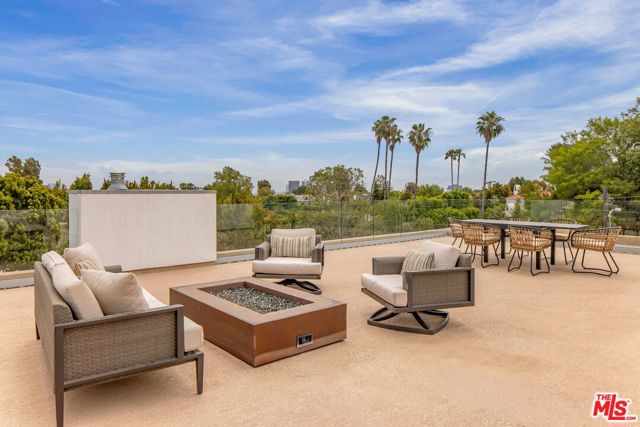 Drew Fenton | 12443 W Sunset Boulevard Los Angeles CA | MLS: 7228518