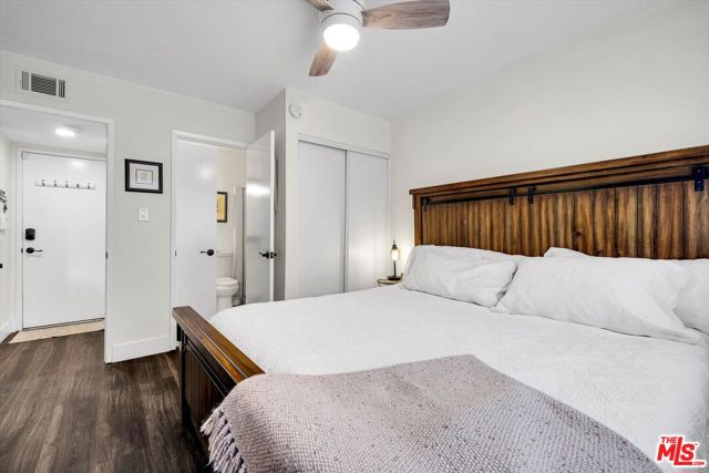 16424 Bubbling View Circle, Cerritos CA: https://media.crmls.org/mediaz/cf05865a-6ff3-40d9-aceb-3928c2a5d49c.jpg