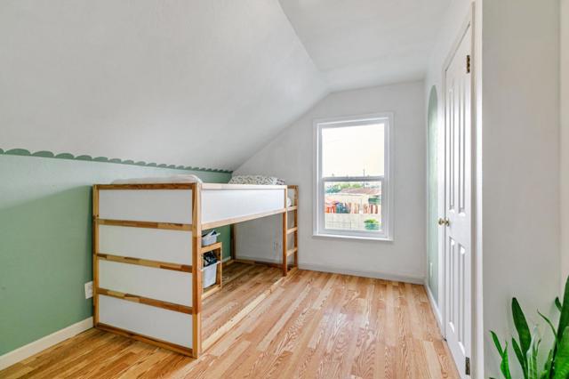 351 S 23rd Street, San Jose CA: https://media.crmls.org/mediaz/cf069452-8cc1-4181-8087-6d2658948fad.jpg