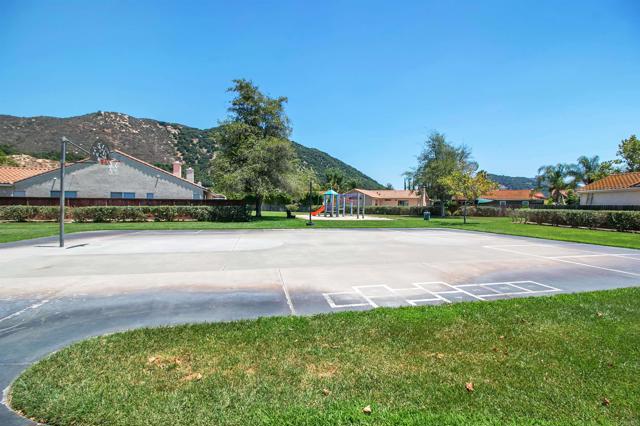 Detail Gallery Image 41 of 43 For 3709 Lake Park Rd, Fallbrook,  CA 92028 - 3 Beds | 2/1 Baths