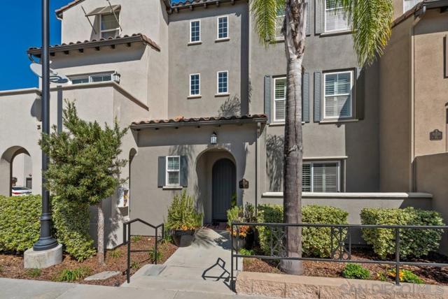 10556 Debreceni Way, San Diego CA: https://media.crmls.org/mediaz/cf0766f7-f901-4fd1-b3c8-9ecac2e411ad.jpg