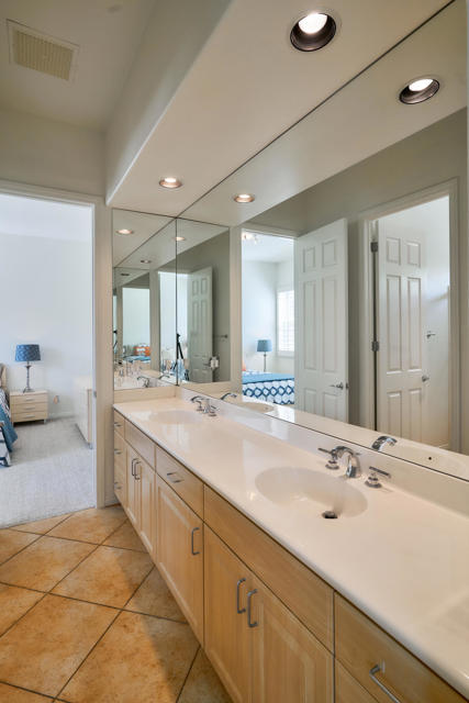 9 Cartier Court, Rancho Mirage CA: https://media.crmls.org/mediaz/cf07f3aa-2c06-4bbe-91d1-666ae6d3968b.jpg