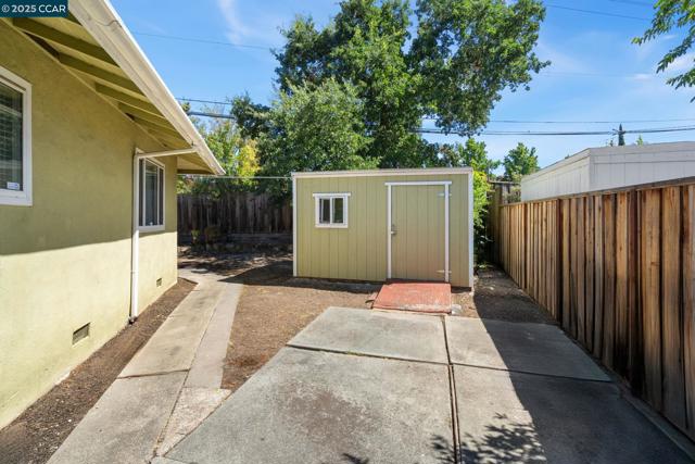 1216 Sherlock Way, Concord CA: https://media.crmls.org/mediaz/cf0921f8-f86e-4a2e-9f81-ad6a3f772147.jpg