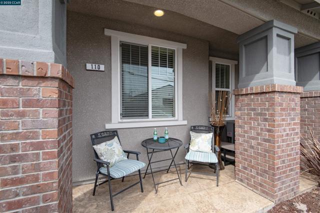 3402 Fostoria Way, Danville CA: https://media.crmls.org/mediaz/cf09ddf4-fce2-4a75-86f7-73abd914df88.jpg