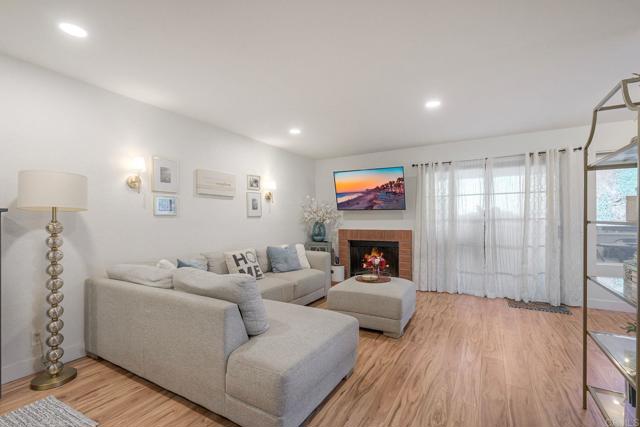 Detail Gallery Image 3 of 30 For 1056 Grape St, San Marcos,  CA 92069 - 2 Beds | 2 Baths