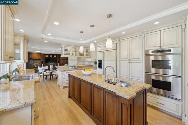135 Dean Rd, Alamo CA: https://media.crmls.org/mediaz/cf0ad7f6-51c0-48a6-8475-4c38527be149.jpg