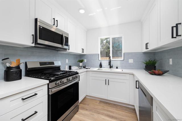 6744 6750 N Elman, San Diego CA: https://media.crmls.org/mediaz/cf0af568-7737-43b2-b5c2-2027f4ec73f8.jpg
