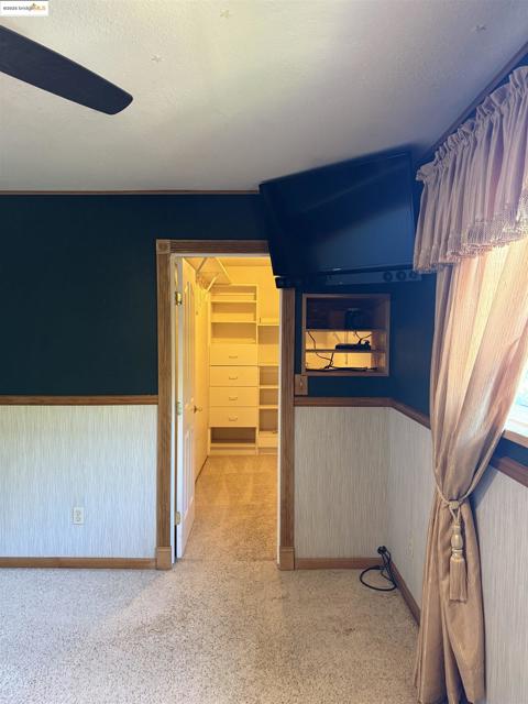 3405 Garrow Dr, Antioch CA: https://media.crmls.org/mediaz/cf0b1a4a-543d-4a15-bf28-d4d732c3ce4d.jpg