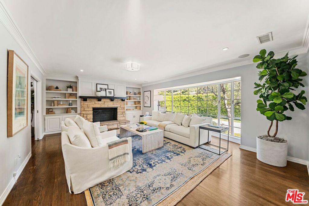 2107 Coldwater Canyon Drive
