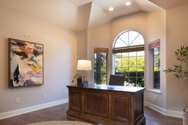 6 Sleepy Hollow Drive, Carmel Valley CA: https://media.crmls.org/mediaz/cf0c76eb-da3d-46e6-9f16-6bd848334d4d.jpg