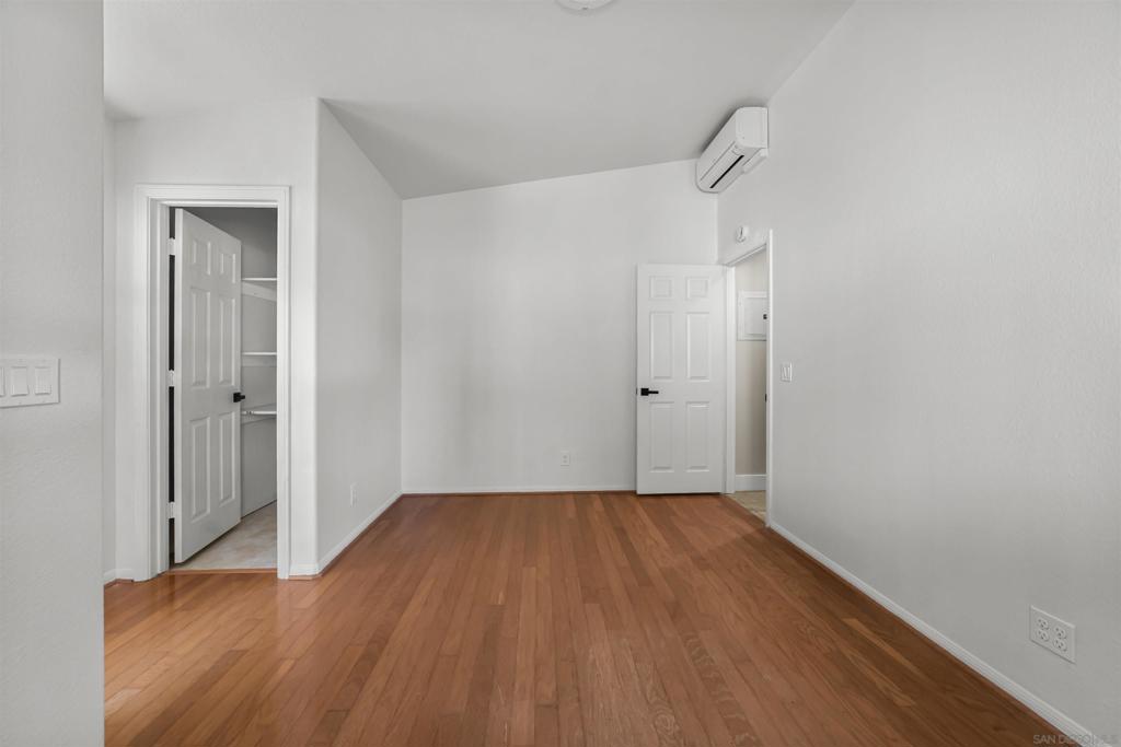 MLS #250043071SD image #35