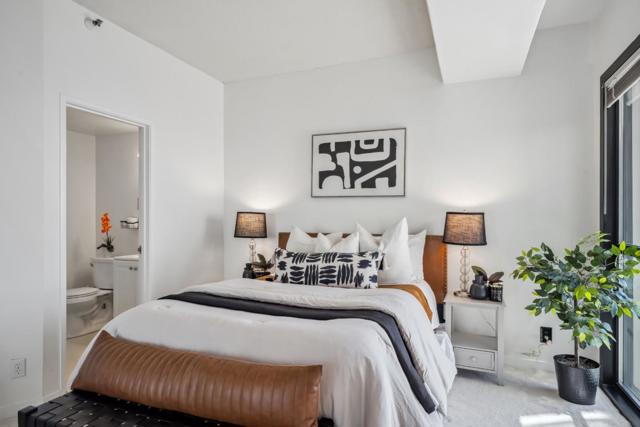 6363 Christie Avenue, Emeryville CA: https://media.crmls.org/mediaz/cf0cf745-8a0e-439d-83b4-28a6cd62db8a.jpg