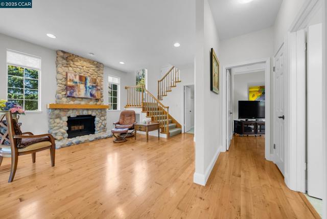 1618 Brush Creek Place, Danville CA: https://media.crmls.org/mediaz/cf0d6b07-e778-4c7b-acc0-8a0991bb19f4.jpg