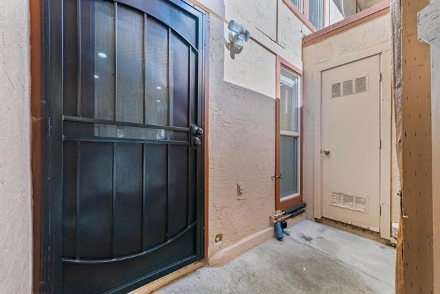 220 Red Oak Drive, Sunnyvale CA: https://media.crmls.org/mediaz/cf0d9979-403c-4b6b-bc0e-f505adb9d6b9.jpg