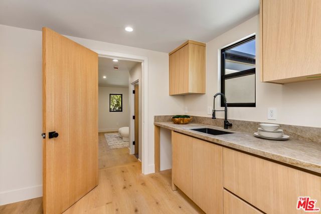 5305 Allott Avenue, Sherman Oaks CA: https://media.crmls.org/mediaz/cf0db7a5-22ff-4378-a1c0-44d0e9f6f040.jpg