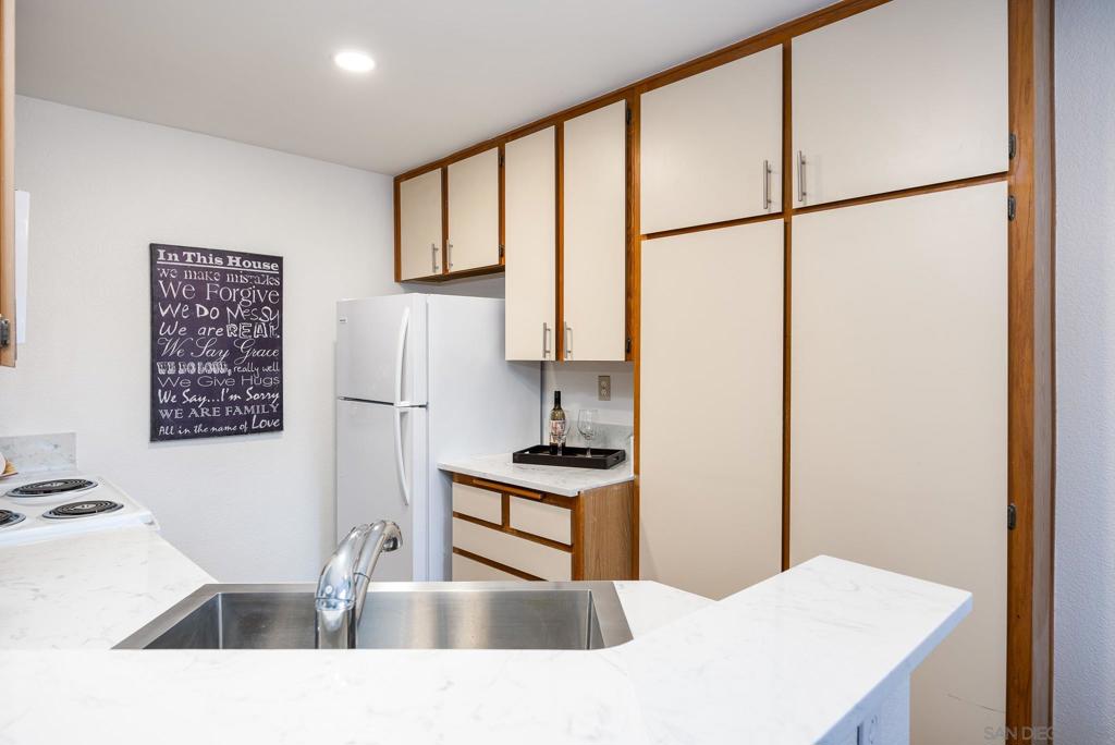 9705 Mesa Springs Way - photo 13