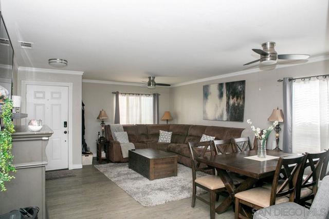 1419 Hummingbird Way, Hemet CA: https://media.crmls.org/mediaz/cf0f2872-f0ce-4f21-a72b-5d67d71a623e.jpg