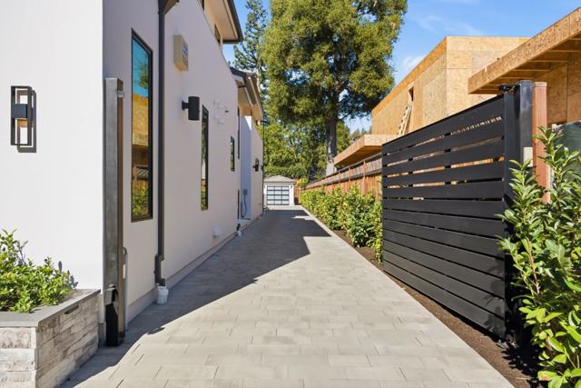543 Tennyson Avenue, Palo Alto CA: https://media.crmls.org/mediaz/cf0fd37d-7e9b-4a4d-9b64-8608f1e593a1.jpg