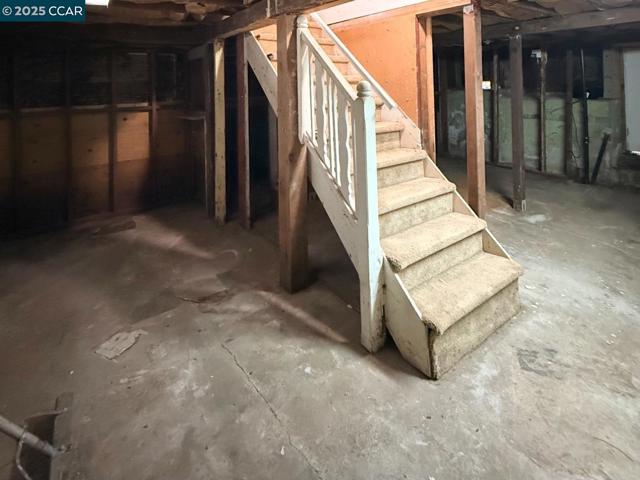 1716 Estudillo St, Martinez CA: https://media.crmls.org/mediaz/cf10183a-1718-4050-957a-92bb703315d2.jpg