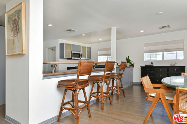 18033 Rosita Street, Encino CA: https://media.crmls.org/mediaz/cf105a06-d26e-4838-9e18-07bb82c2b7fb.jpg