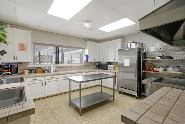 Detail Gallery Image 45 of 47 For 1506 Oak Drive #93,  Vista,  CA 92084 - 2 Beds | 2 Baths