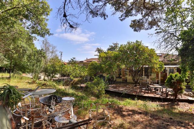 4980 Paradise Drive, Tiburon CA: https://media.crmls.org/mediaz/cf11d627-3878-4eb4-aa14-53dd98b266ba.jpg