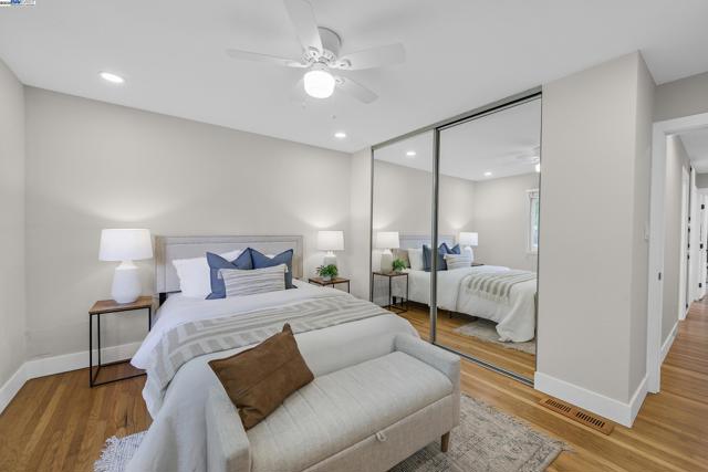 5041 Golden Rd, Pleasanton CA: https://media.crmls.org/mediaz/cf13101b-9129-4a9c-9e82-508bc920388d.jpg