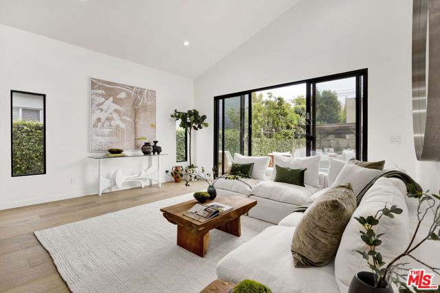 12469 Greene Avenue, Los Angeles CA: https://media.crmls.org/mediaz/cf131a32-6843-4974-a434-579a57366528.jpg