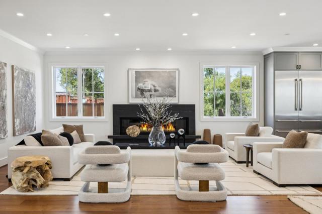 717 Vernal Way, Redwood City CA: https://media.crmls.org/mediaz/cf140ab7-bf23-4256-a932-f8c38ba43da8.jpg