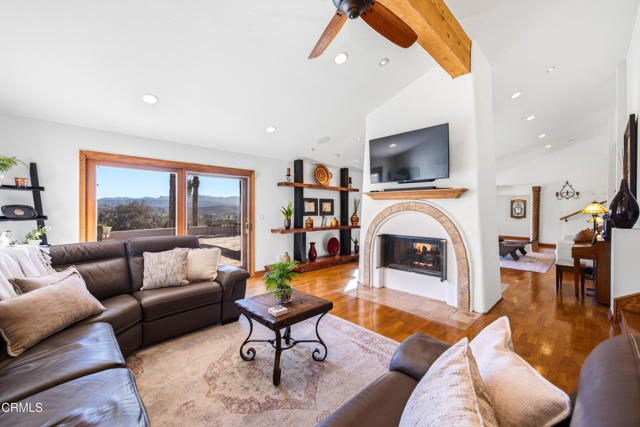 Detail Gallery Image 12 of 53 For 644 Camino De Celeste, Thousand Oaks,  CA 91360 - 4 Beds | 3/1 Baths