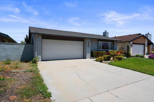 422 Shelley Way, Salinas CA: https://media.crmls.org/mediaz/cf15395b-d80f-42b2-be55-71079b80257a.jpg