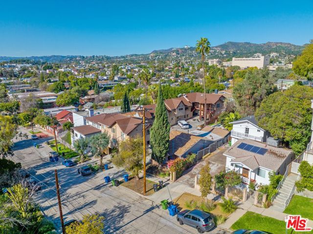 4011 1/2 Sunset Drive, Los Angeles CA: https://media.crmls.org/mediaz/cf15844a-f319-410f-b222-9f8cf5cdd665.jpg
