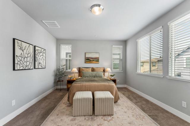 8243 Blue Coral Avenue, Elk Grove CA: https://media.crmls.org/mediaz/cf15a74f-75fb-4069-a81d-90345bf338ab.jpg