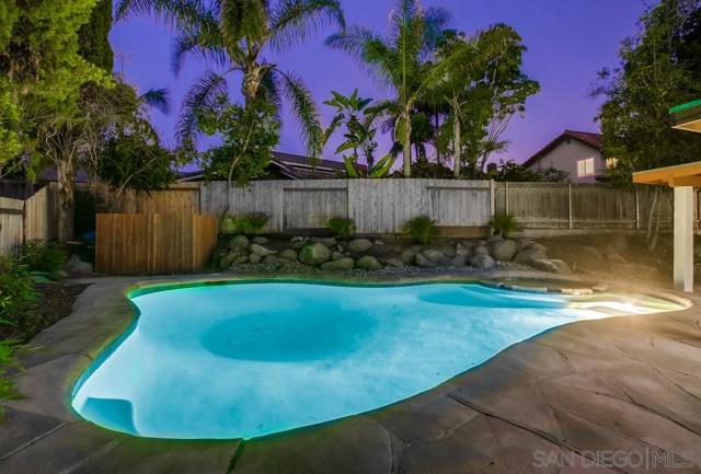 4512 Terraza Ct, San Diego CA: https://media.crmls.org/mediaz/cf195239-6429-45c2-bf73-589d8c1d5c26.jpg