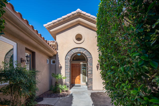 97 Via Bella, Rancho Mirage CA: https://media.crmls.org/mediaz/cf1b0c69-b354-417e-958a-46d12943514d.jpg