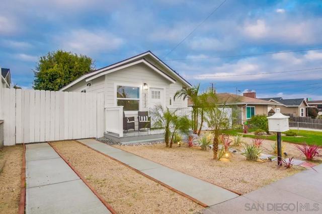 3122 Newell St, San Diego CA: https://media.crmls.org/mediaz/cf1b22e3-bdbc-4049-9b64-3df2fcf6f0a3.jpg