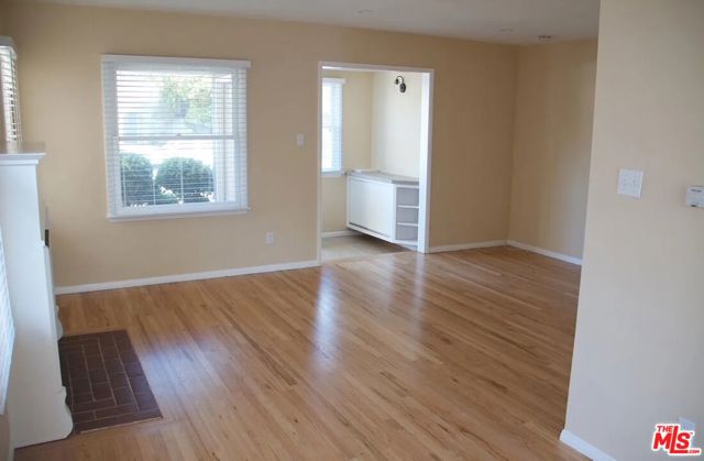 4156 Chase Avenue, Los Angeles CA: https://media.crmls.org/mediaz/cf1bf50a-da7b-417c-b4ca-7f54c217bb66.jpg