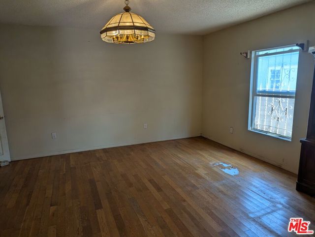 2134 8th Avenue, Los Angeles CA: https://media.crmls.org/mediaz/cf1d2270-51d6-4363-bdfc-d168f2fee80f.jpg