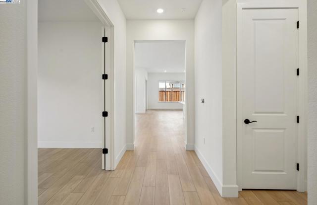 17654 Brightwood Avenue, Lathrop CA: https://media.crmls.org/mediaz/cf1e4b32-6505-4124-98d4-ec4856fa3ad9.jpg