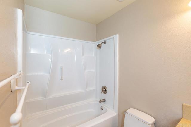 17550 Plaza Karena, Rancho Bernardo (San Diego) CA: https://media.crmls.org/mediaz/cf1e8ff3-3ad0-480a-b1c5-1f3235de86bf.jpg
