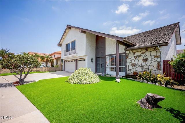15722 Dawson Lane, Huntington Beach CA: https://media.crmls.org/mediaz/cf1e9a36-f542-46b7-8cae-81cf2a0734b0.jpg