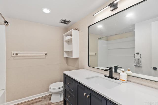 Image 21 of 26 For 2352 Altisma Way 15