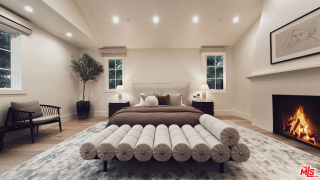 5 Bed Home for Sale in Los Angeles, California