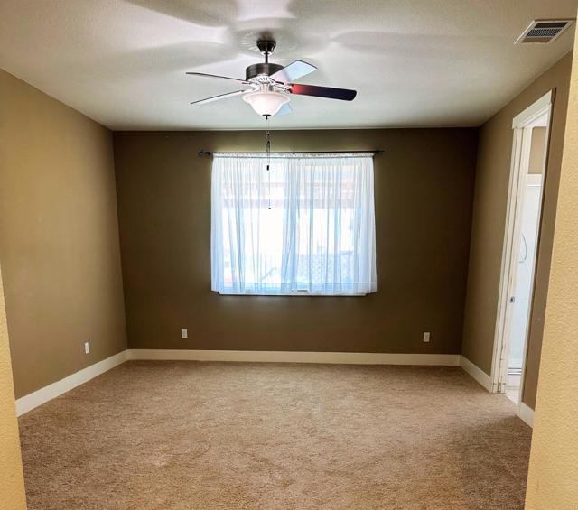 1646 Foxtail Court, Hollister CA: https://media.crmls.org/mediaz/cf1faaaa-28ab-47ac-9c57-77c356b1bda1.jpg