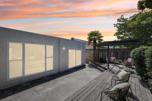 613 Pilgrim Drive, Foster City CA: https://media.crmls.org/mediaz/cf230a9e-147e-4ca9-b334-53795bdd0054.jpg