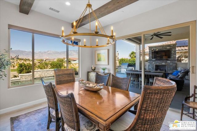 61 Zinfandel, Rancho Mirage CA: https://media.crmls.org/mediaz/cf24e18b-edc3-4edf-b5e0-b7b6ef1baea0.jpg
